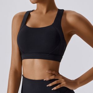 Black Seamless Sports Bra - Square Neck Medium Support Yoga Top